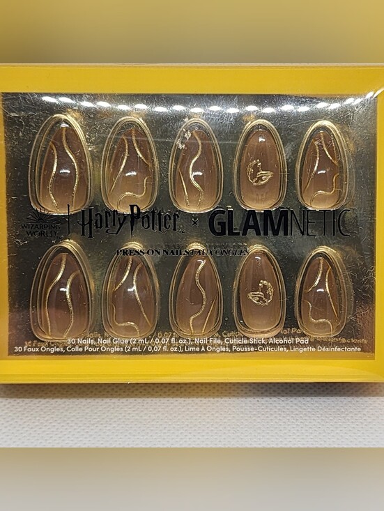 Glamnetic Other - Glamnetic x Harry Potter Hufflepuff New Golden Cup Press-On Nail Set